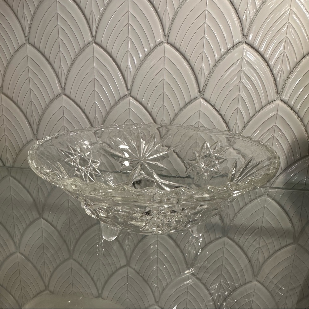 VTG STAR OF DAVID STARBURST 7” footed GLASS BOWL